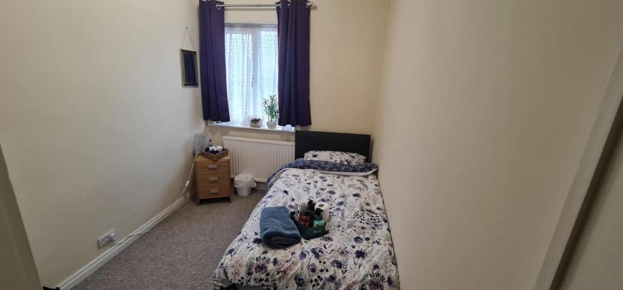 Move Inn Estates - Multiple Rooms London Eksteriør billede